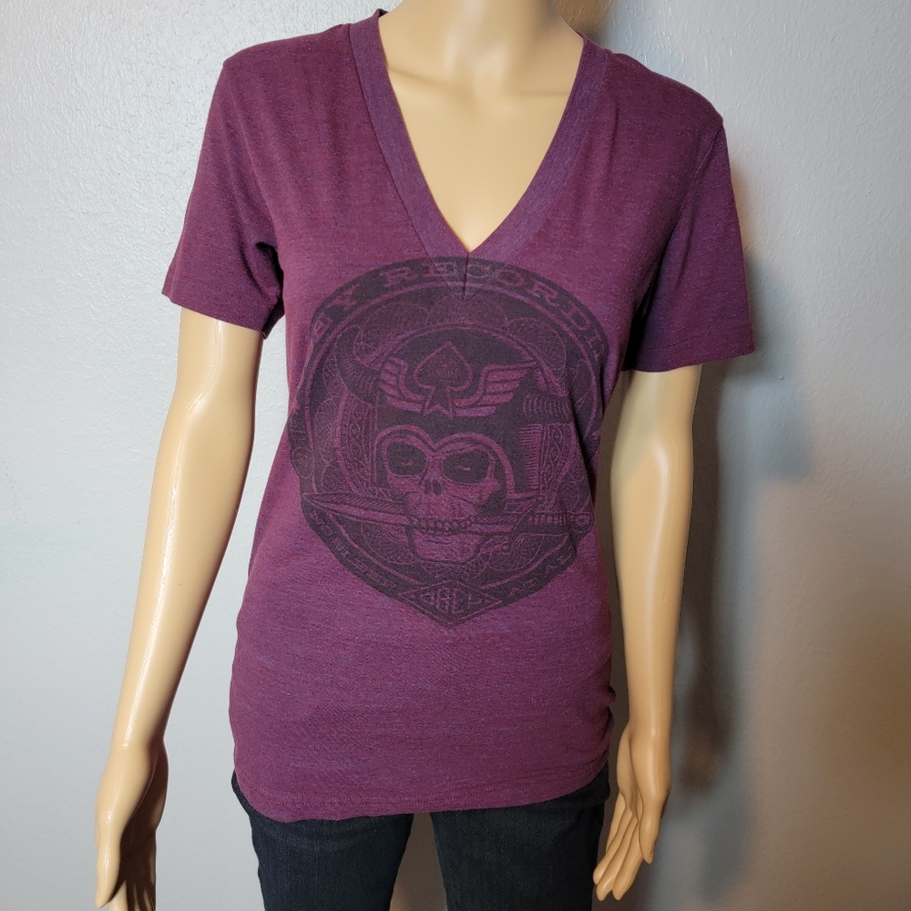 Women's Size Small Obey Vneck Tshirt
